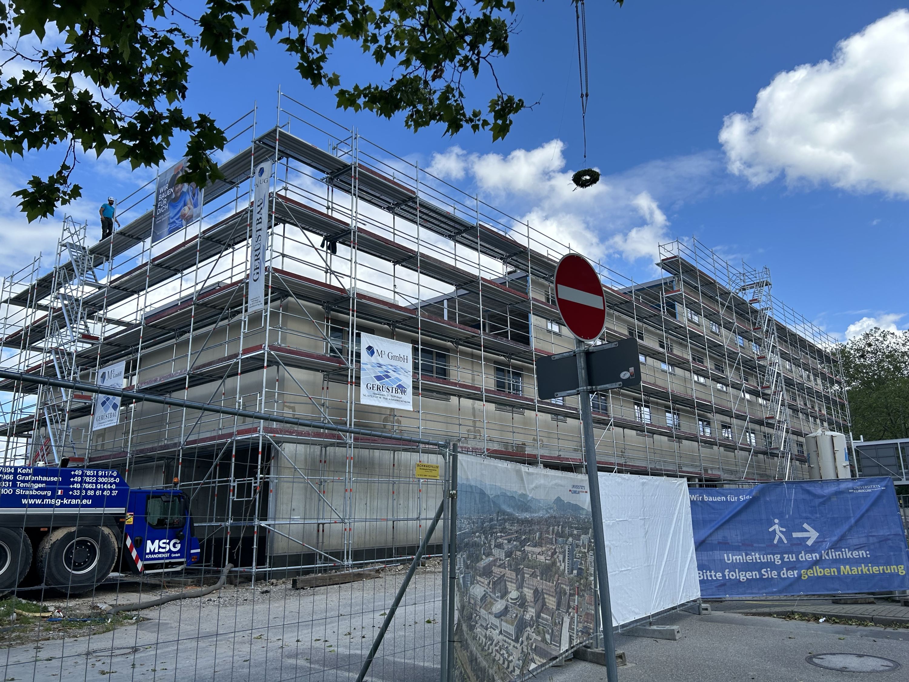 Uniklinik Freiburg Bettenhaus 01